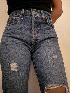 Levi's Wedgie Straight 501 Distressed Jeans - Medium Blue